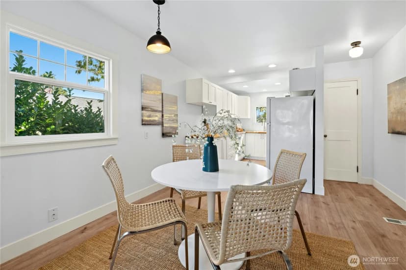 Property photo for 733 N 97th Street, Seattle photo 10