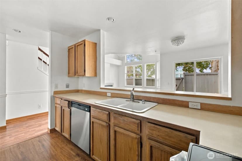 Property photo for 6704 S 239th Place #b102, Kent photo 6