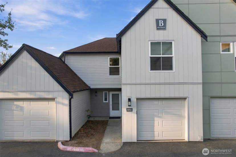 Property photo for 6704 S 239th Place #b102, Kent