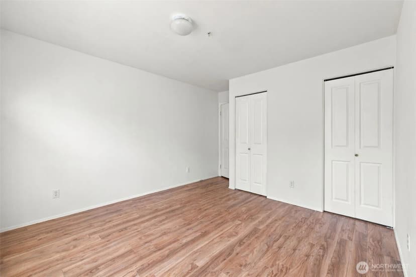 Property photo for 6704 S 239th Place #b102, Kent photo 23