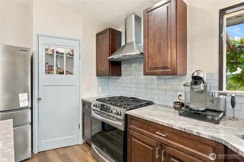 Property photo for 3528 274th Street Ne, Arlington photo 14