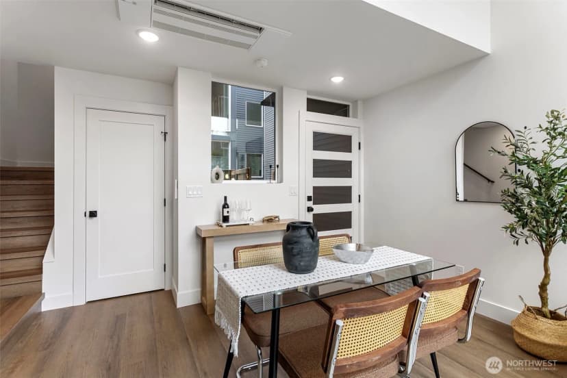 Property photo for 6318 41st Avenue Sw #e5, Seattle photo 10