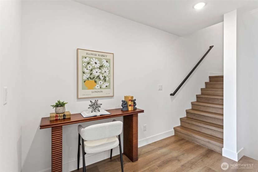 Property photo for 6318 41st Avenue Sw #e5, Seattle photo 14