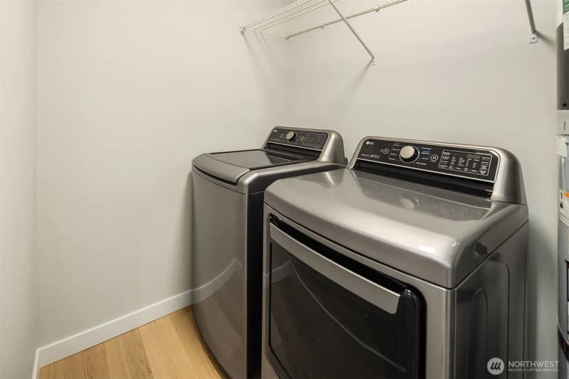 Property photo for 10041 38th Avenue Ne, Seattle photo 17