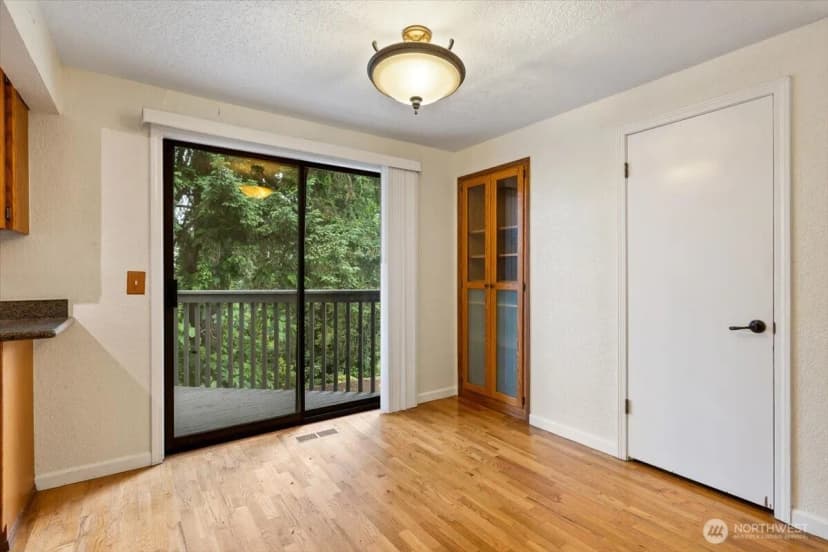 Property photo for 15062 Se 44th Street, Bellevue photo 35