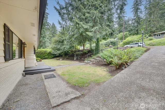 Property photo for 15062 Se 44th Street, Bellevue photo 3