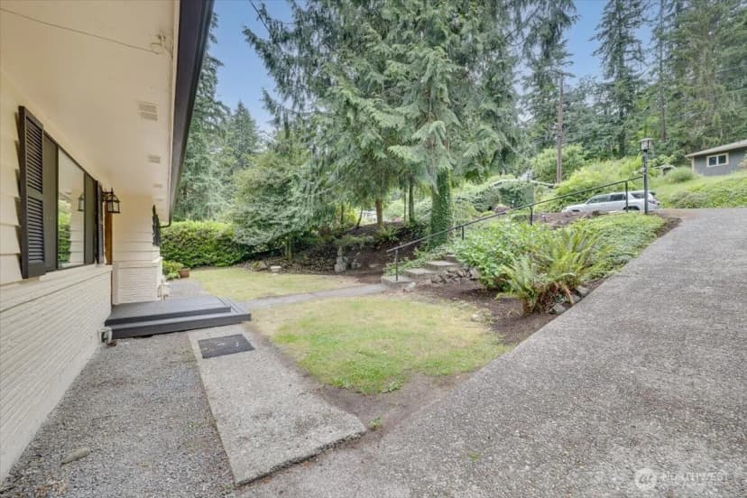 Property photo for 15062 Se 44th Street, Bellevue photo 3