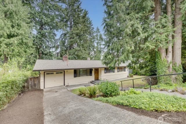 Property photo for 15062 Se 44th Street, Bellevue