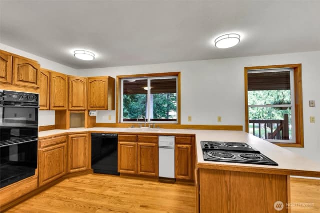 Property photo for 22926 276th Avenue Se, Maple Valley photo 5