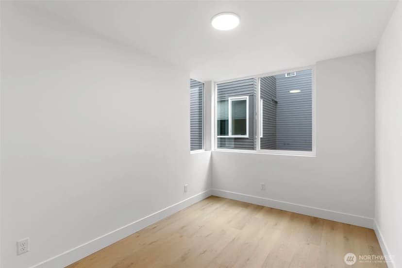Property photo for 6318 41st Avenue Sw #c3, Seattle photo 13