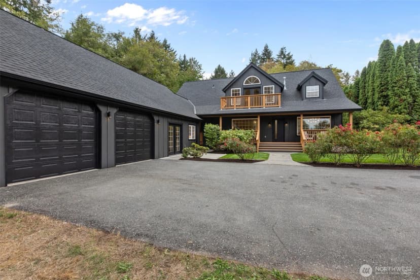 Property photo for 10454 Arrow Point Drive Ne, Bainbridge Island