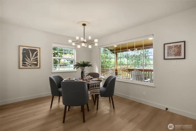 Property photo for 10454 Arrow Point Drive Ne, Bainbridge Island photo 6