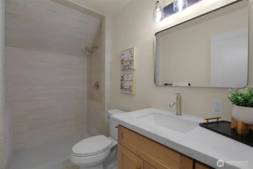 Property photo for 10454 Arrow Point Drive Ne, Bainbridge Island photo 23