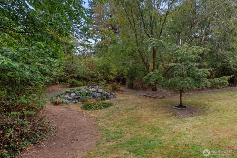 Property photo for 10454 Arrow Point Drive Ne, Bainbridge Island photo 35