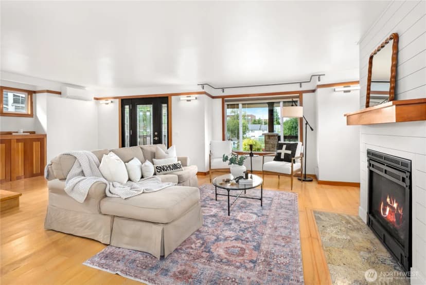 Property photo for 529 Avenue C, Snohomish photo 11