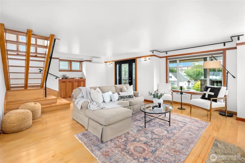 Property photo for 529 Avenue C, Snohomish photo 10