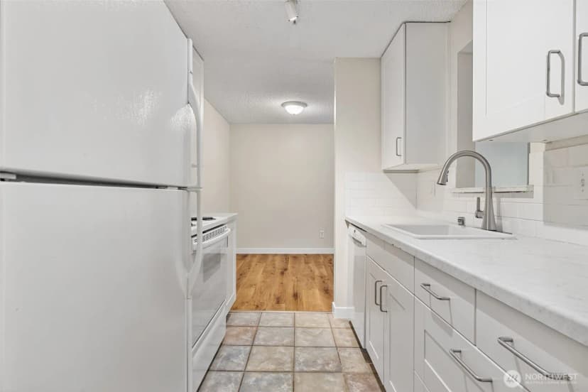 Property photo for 4501 Grandview Drive W #t313, University Place photo 3
