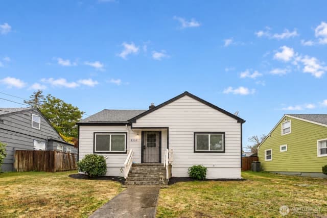 Property photo for 4314 E C St, Tacoma photo 2