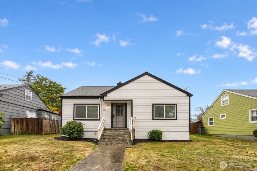 Property photo for 4314 E C St, Tacoma photo 2