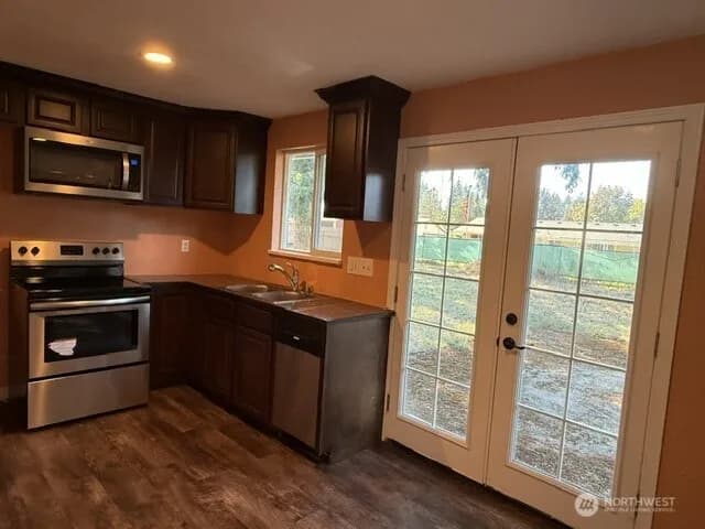 Property photo for 17106 6th Avenue Ct E, Spanaway photo 4