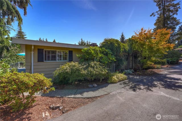 Property photo for 6205 Soundview Drive, Gig Harbor photo 2