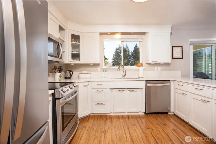 Property photo for 6205 Soundview Drive, Gig Harbor photo 11