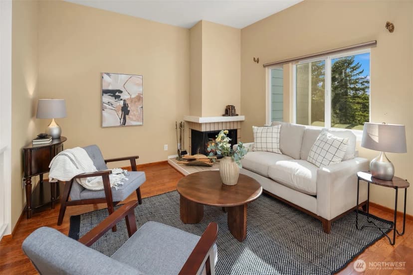 Property photo for 10907 Ne 41st Drive, Kirkland photo 6