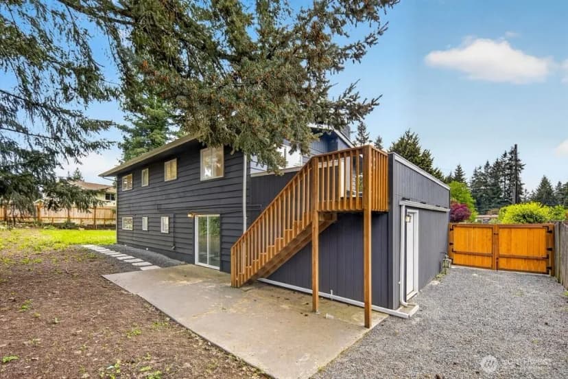 Property photo for 8004 203rd Place Sw, Edmonds photo 31