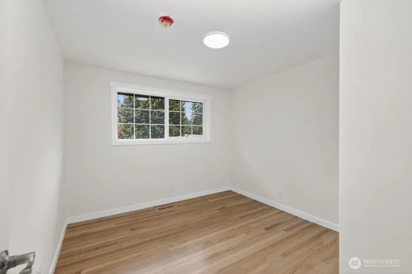 Property photo for 8004 203rd Place Sw, Edmonds photo 17