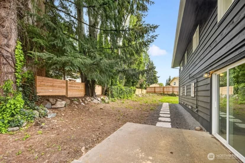 Property photo for 8004 203rd Place Sw, Edmonds photo 30