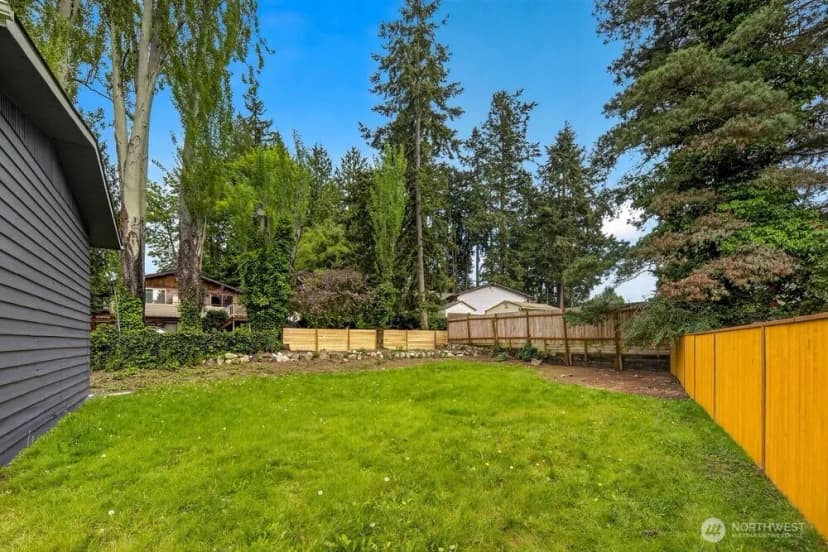 Property photo for 8004 203rd Place Sw, Edmonds photo 33