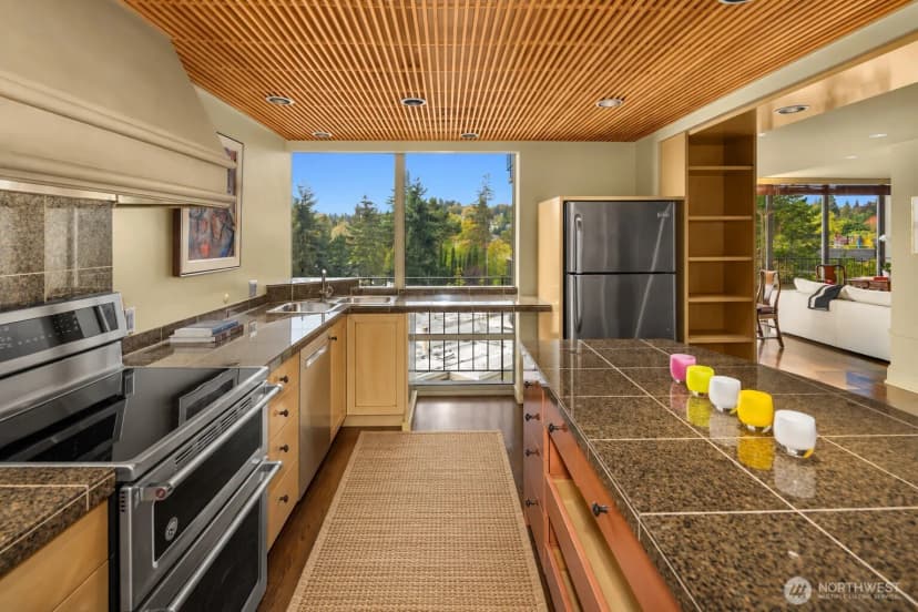 Property photo for 1620 43rd Avenue E #5c, Seattle photo 12