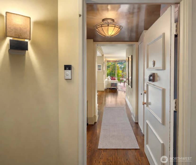 Property photo for 1620 43rd Avenue E #5c, Seattle photo 2