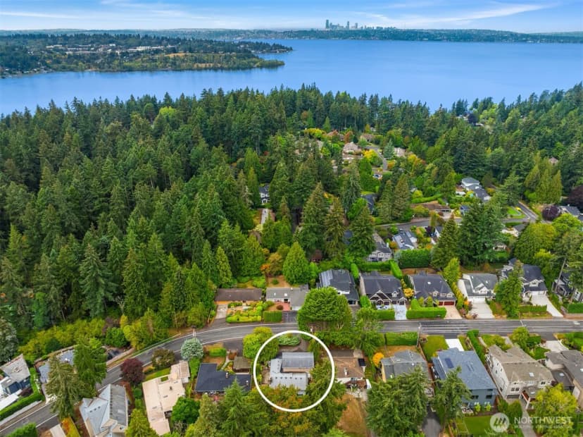 Property photo for 1652 104th Avenue Se, Bellevue photo 13