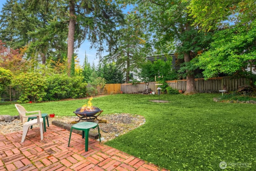 Property photo for 1652 104th Avenue Se, Bellevue photo 4