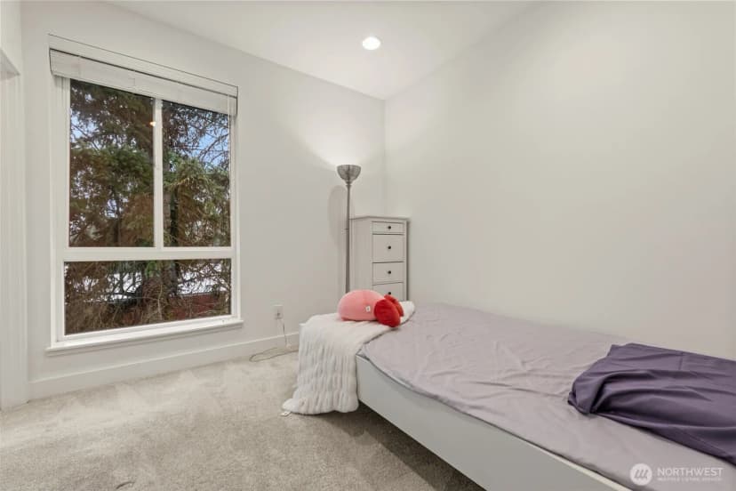 Property photo for 1118 124th Ct Ne #g2, Bellevue photo 11
