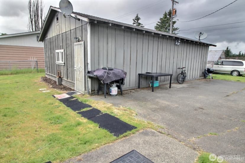 Property photo for 774 132nd Street S, Tacoma photo 2