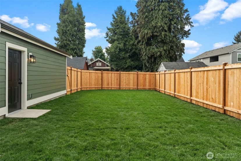 Property photo for 520 3rd Avenue Ne, Puyallup photo 37