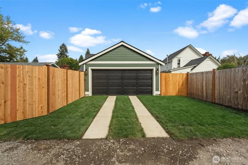 Property photo for 520 3rd Avenue Ne, Puyallup photo 35