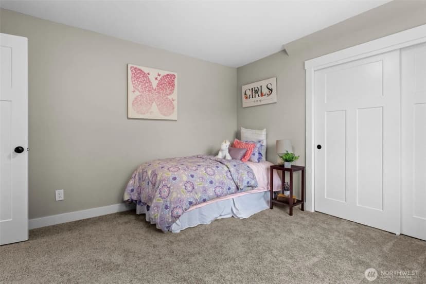 Property photo for 520 3rd Avenue Ne, Puyallup photo 23