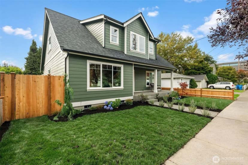 Property photo for 520 3rd Avenue Ne, Puyallup photo 2