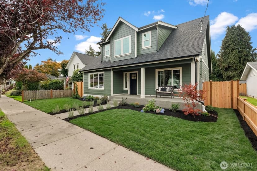 Property photo for 520 3rd Avenue Ne, Puyallup photo 4