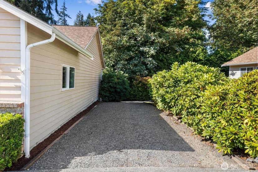 Property photo for 14118 Beverly Park Road #b, Edmonds photo 26