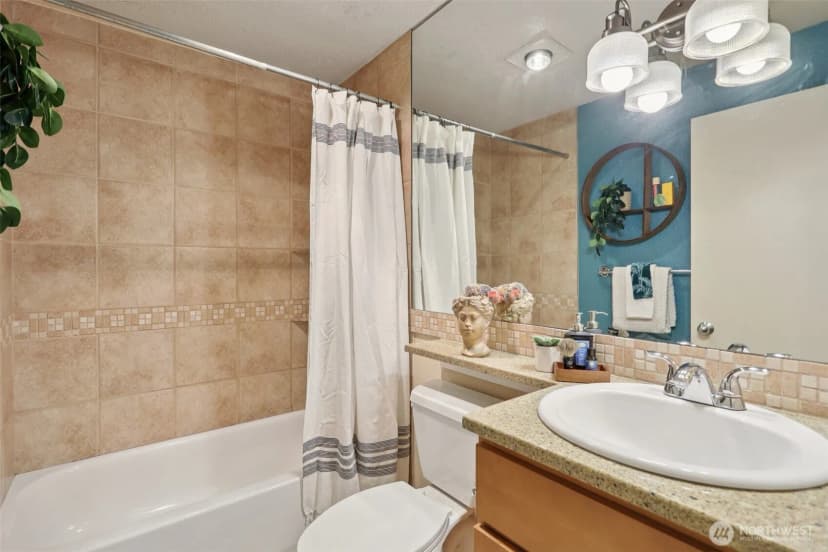 Property photo for 275 W Roy Street #114, Seattle photo 15