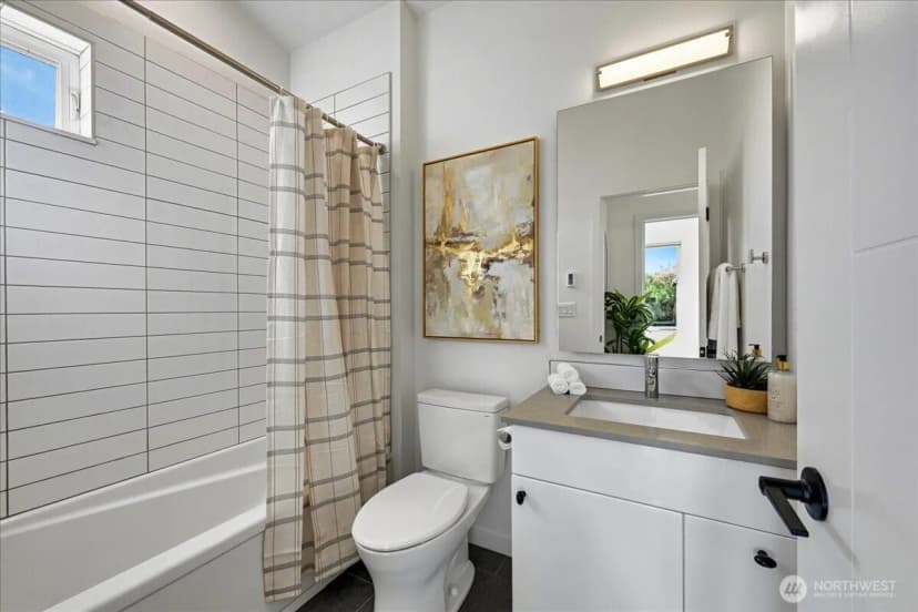 Property photo for 3915 Sw Genesee Street, Seattle photo 21