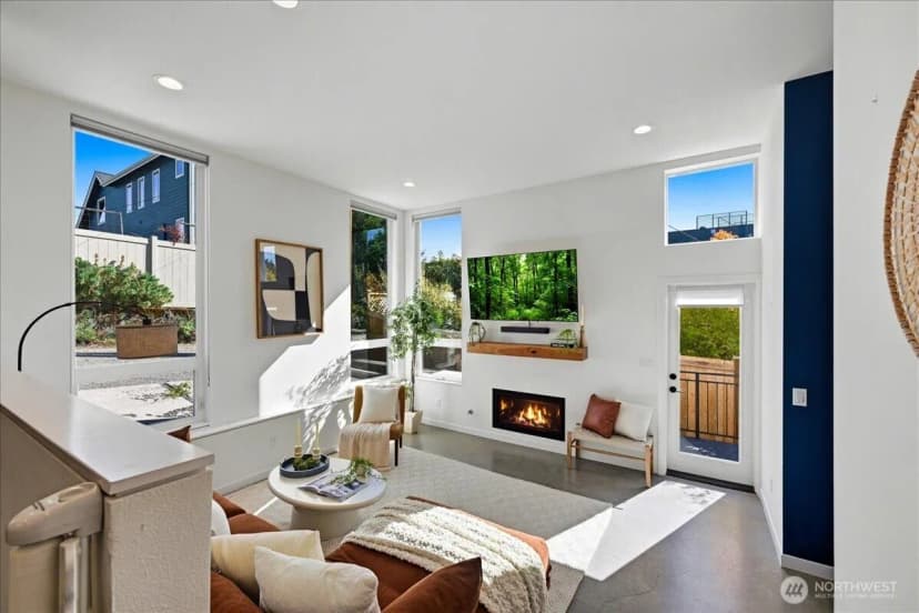 Property photo for 3915 Sw Genesee Street, Seattle photo 10