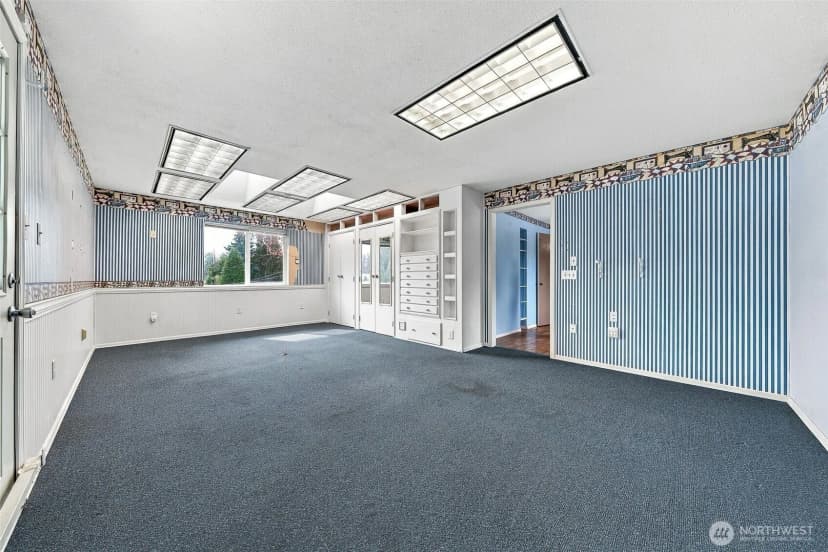 Property photo for 28807 20th Place Se, Federal Way photo 16