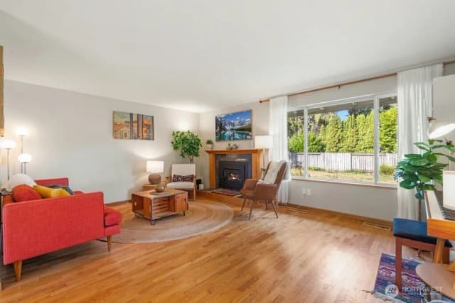 Property photo for 8622 Ne 139th Street, Kirkland photo 5