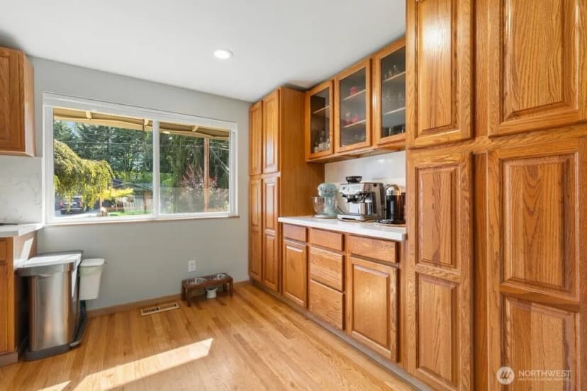 Property photo for 8622 Ne 139th Street, Kirkland photo 11