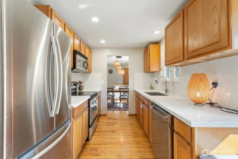 Property photo for 8622 Ne 139th Street, Kirkland photo 10